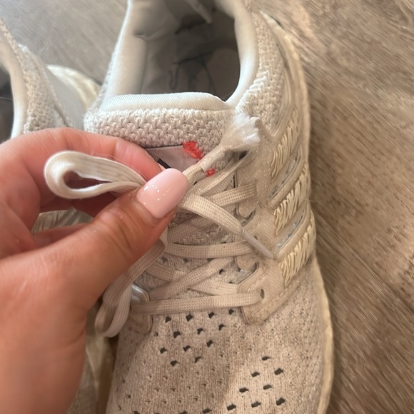 *SOLD* Adidas Ultraboost - Picture 4 of 6